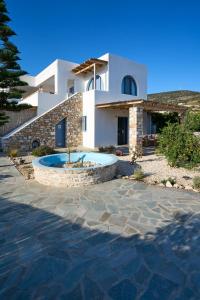 La maison - Two Private Apartments, One with Private Pool