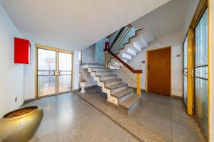 Espacioso depto con cochera