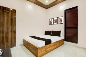 HOTEL O SKYLITE Vhirgaon