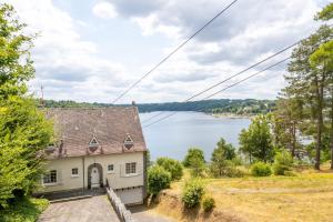 La Pause au Bord du Lac - Ponton privé - Baignade depuis le Ponton