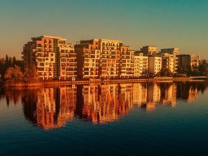 Vila Sophia 2 Mamaia, apartament cu piscina si vedere catre lac