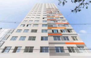 Ap16 Compras e Lazer, na rua do metrô Brás SP