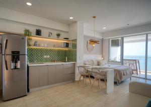 Beachfront Studio with Stunning Ocean Views