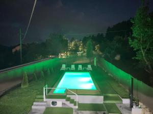 Vikendica sa bazenom Aria