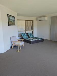 Aztec share accommodation