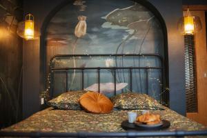 Appartements Under sea jacuzzi privee 5 in du centre vill place de stationnement privee possible : photos des chambres