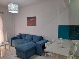 Comfortable, colorful, city center