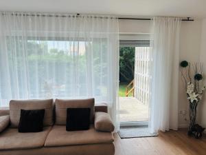 KJ Ferienwohnung bis 10P-Zentral-Garten-WIFI-Parken-Grill