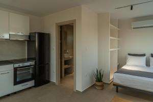 Elonea Villas, Luxury Villas and Studios in Kallikrateia Halkidiki with Garden, Veranda & BBQ