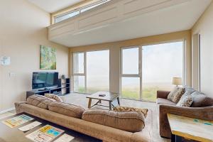 The Oceanfront Estate #204