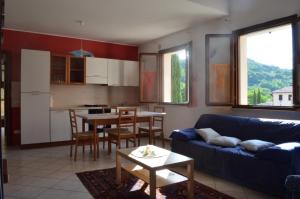 Residence con Piscina Vista Monte Nerone