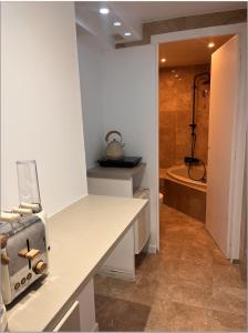 35m2 studio with balcony and extra bedroom