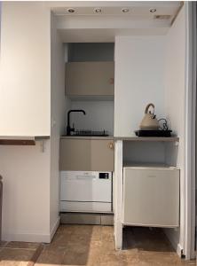 35m2 studio with balcony and extra bedroom