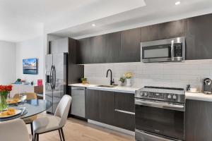 MVR Swim Relax and Enjoy Jaw-Dropping Views