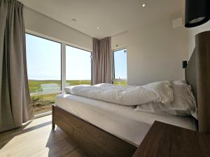 Hítarneskot - Private hot tub Cottages