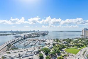 MVR - 5-Star Resort Pool & Private Balcony