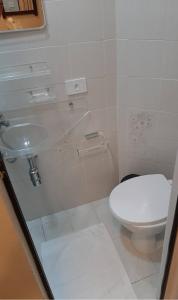 FLAT 410 no Cond Cavalinho Branco em Aguas de Lindoia