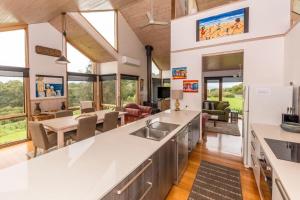 Illangi Beach Retreat