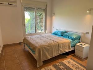 Golfers Retreat 2BDR Lagoon Chalet at Ein Bay