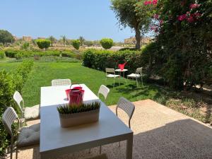 Golfers Retreat 2BDR Lagoon Chalet at Ein Bay