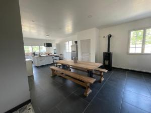 Maisons de vacances Gite calme pres de La Fleche, ideal pour familles - FR-1-410-479 : photos des chambres