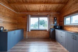 Rustic Wood - The Cozy Nature Escape