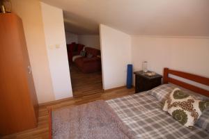 Apartments with parking space Seline, Paklenica - 24806