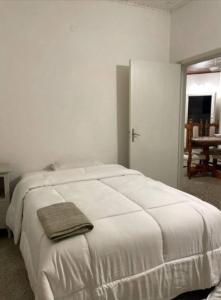 Amplia casa, patio y quincho a minutos de la capital