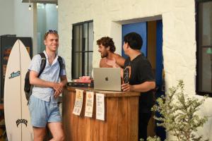 The Duck Dive El Tunco