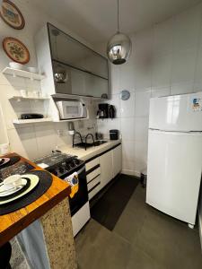 Ao Lado do Aeroporto e VLT no Centro ABM454-72