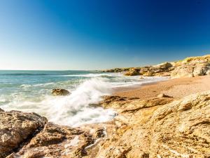 Maisons de vacances Maison Familiale 6 Pers au Coeur des Dunes a 650m de la Mer, Animaux Admis, 3 Chambres - FR-1-231-303 : photos des chambres