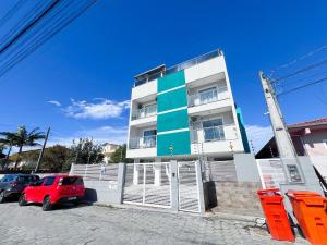 Apê com Churrasqueira, AC e Garagem no Ingleses