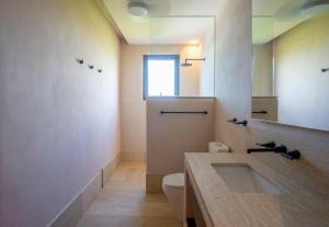 Private Rooftop Honeymoon Suite w Private Jacuzzi