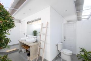 Elsies Villa - With Cook, Butler, Private Gym and Pool Table