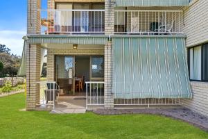 Dolphin View on South Esplanade