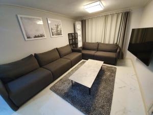 Hongdae Entrance Station #Exit 6 #3 Rooms