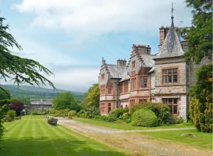 Caer Rhun Hall, Conwy LL32 8HX, Wales.