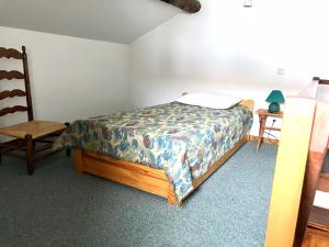 B&B / Chambres d'hotes DOMAINE MOURGUY Chambres d-Hotes chez le vigneron : photos des chambres