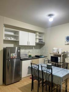 One Bedroom Unit- Avida Tower IT Park Cebu - Villahermia Staycation