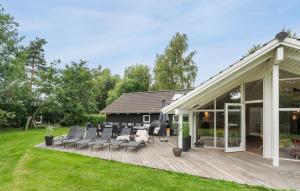 Awesome Home In Væggerløse With Sauna