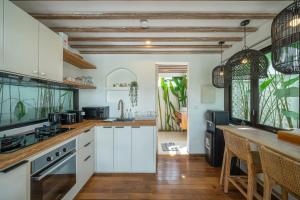 Tiny 2 - Dreamy 1BR Villa Getaway, Near Nyanyi Beach!