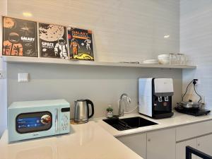 Skytrees Bukit Indah by HCK Dualkey-Unit 2Pax 4Pax