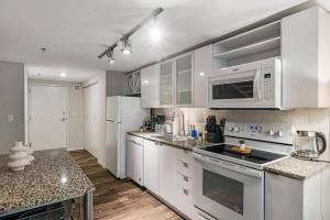 DT Gym Pool Rooftop 5 min walk to Stadiums