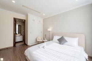 The Peak Suite at Landmark Plus