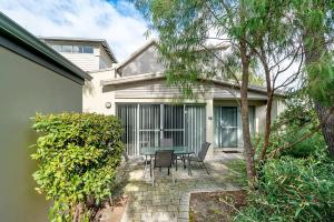 Maggies Beach House - Relaxed Stay Near the Beach - 4hvězdičkové hotely ve městě Broadwater