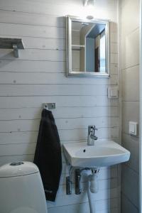 Twin Room with Private Bathroom - Annex