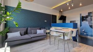 OldTown Trident Apartment