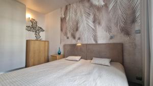 OldTown Trident Apartment