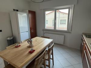 Vivere NientAltro between port and historic center