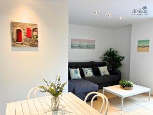 Nagomi Suite - Modern Apartment with Parking & Swimming Pool